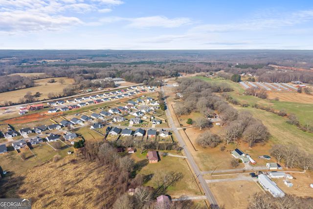 7 Crest View Circle, Carnesville, GA 30521