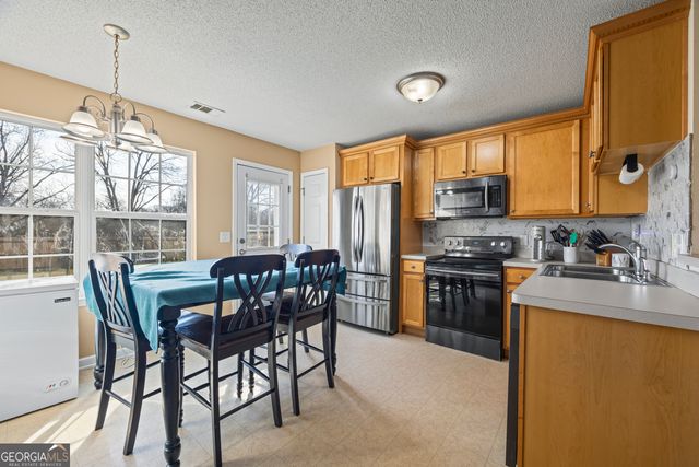 7 Crest View Circle, Carnesville, GA 30521