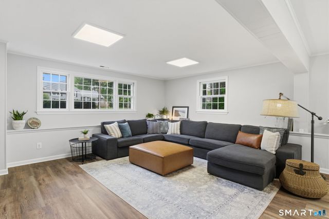 3 Branch Brook Drive, Simsbury, CT 06070