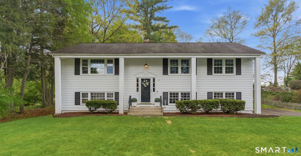 3 Branch Brook Drive, Simsbury, CT 06070