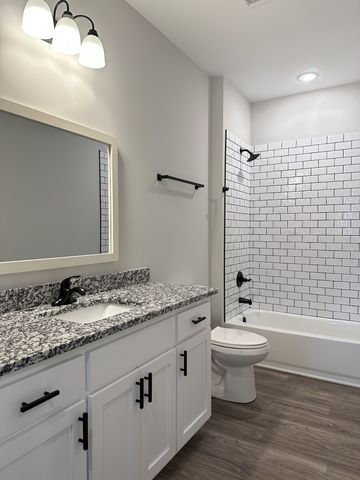 632 W Adams St, Woodbury, TN 37190