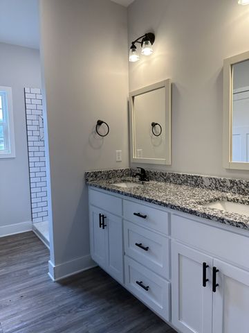 632 W Adams St, Woodbury, TN 37190