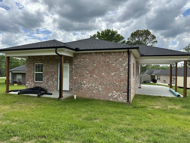 632 W Adams St, Woodbury, TN 37190