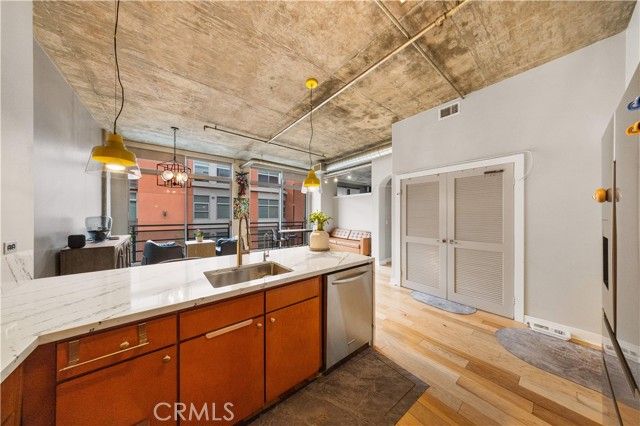 840 E Green 329, Pasadena, CA 91101