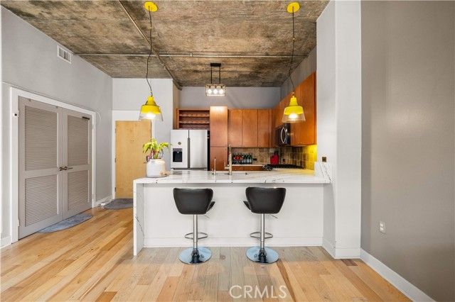 840 E Green 329, Pasadena, CA 91101