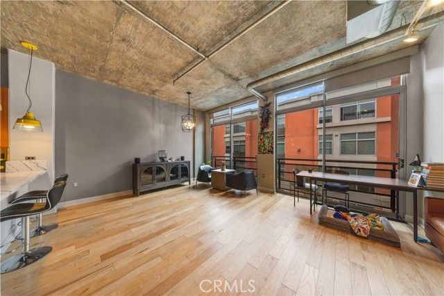 840 E Green 329, Pasadena, CA 91101