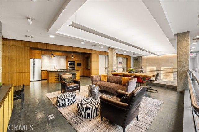 840 E Green 329, Pasadena, CA 91101