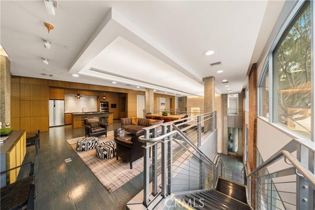 840 E Green 329, Pasadena, CA 91101