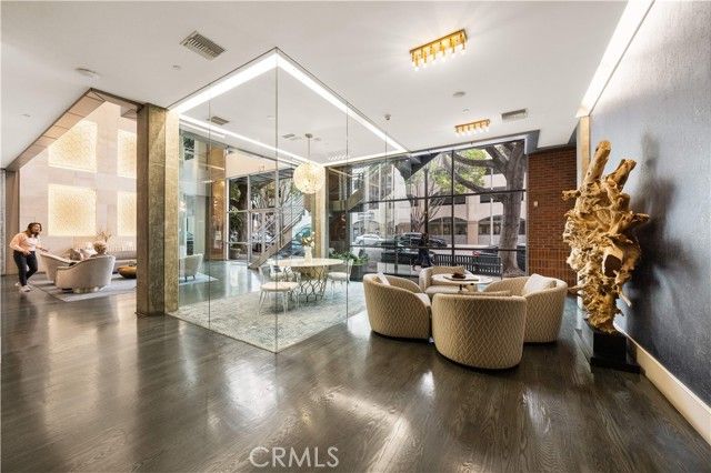 840 E Green 329, Pasadena, CA 91101