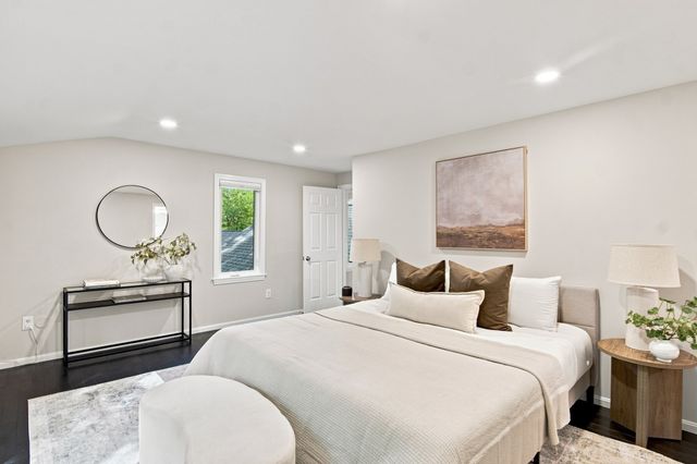 2 Steepletree Lane 2, Wayland, MA 01778