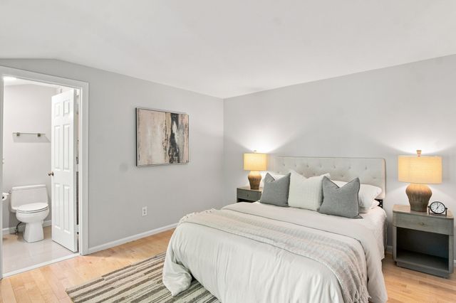 2 Steepletree Lane 2, Wayland, MA 01778