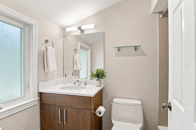 2 Steepletree Lane 2, Wayland, MA 01778