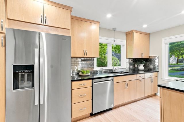 2 Steepletree Lane 2, Wayland, MA 01778