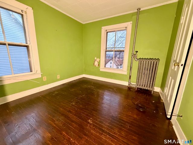 86 Linsley Avenue, Meriden, CT 06451