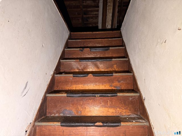 86 Linsley Avenue, Meriden, CT 06451