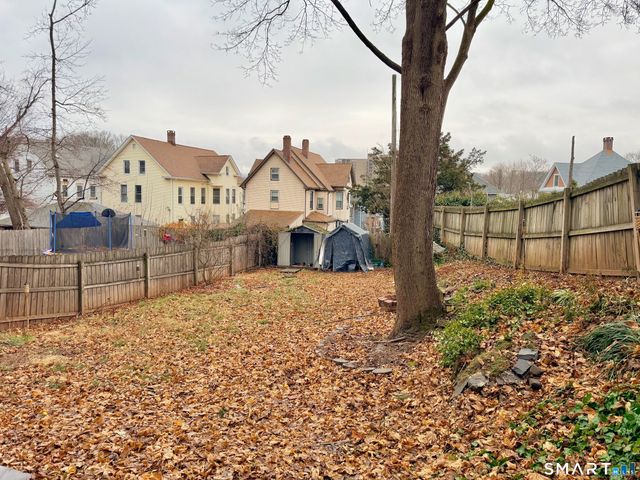 86 Linsley Avenue, Meriden, CT 06451