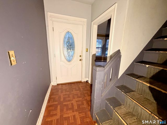 86 Linsley Avenue, Meriden, CT 06451