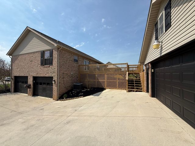 38 Pinnacle PT Drive, Somerset, KY 42503