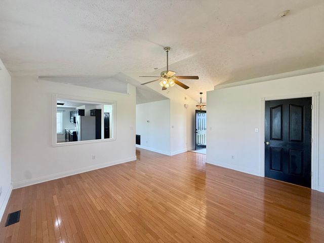 38 Pinnacle PT Drive, Somerset, KY 42503