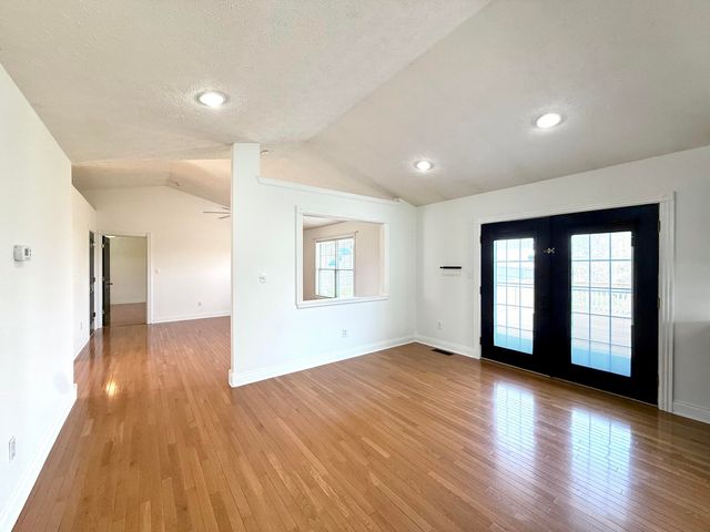 38 Pinnacle PT Drive, Somerset, KY 42503