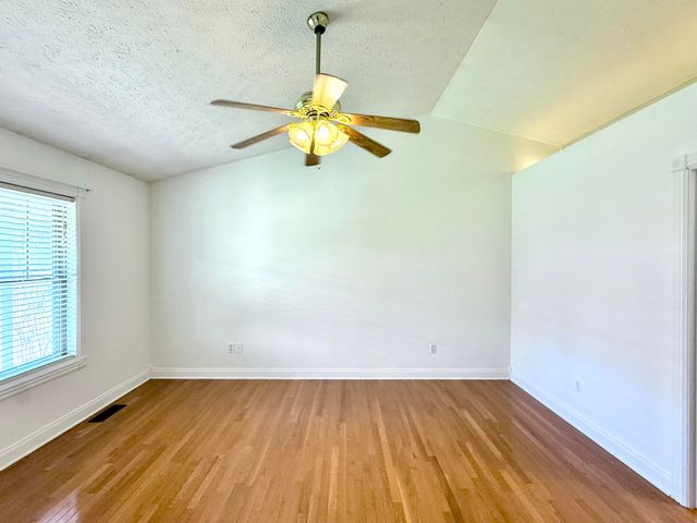 38 Pinnacle PT Drive, Somerset, KY 42503