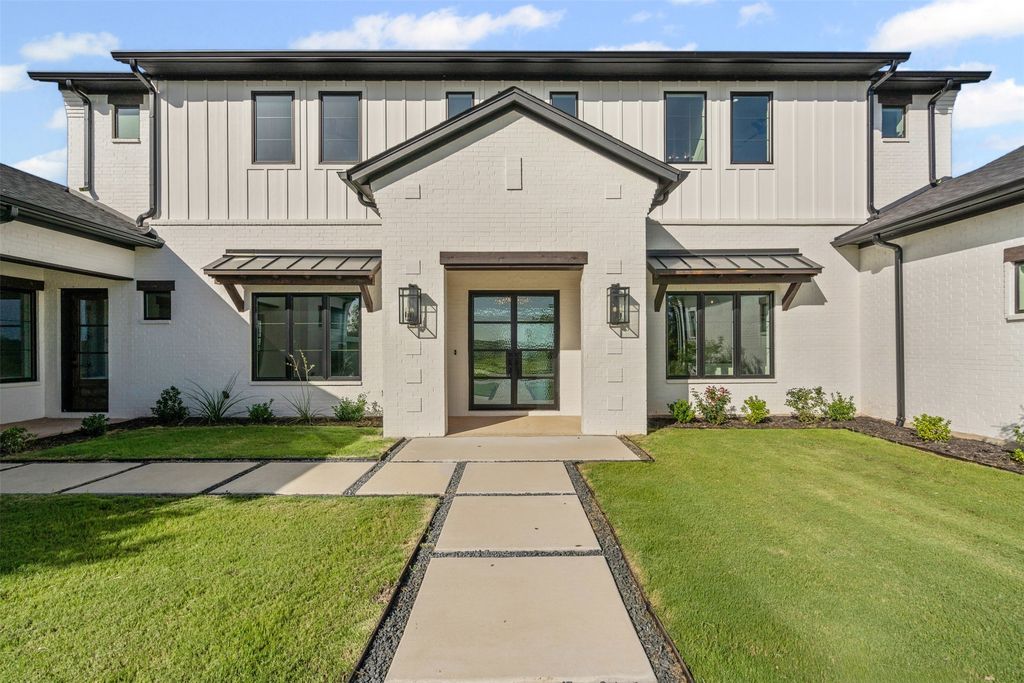 729 R C Luker Court, Granbury, TX 76048