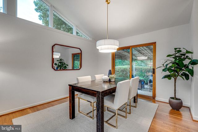 10000 EASTLAKE DR, Fairfax, VA 22032