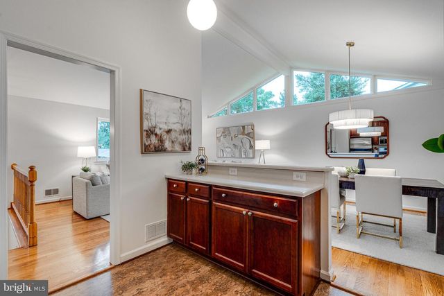 10000 EASTLAKE DR, Fairfax, VA 22032