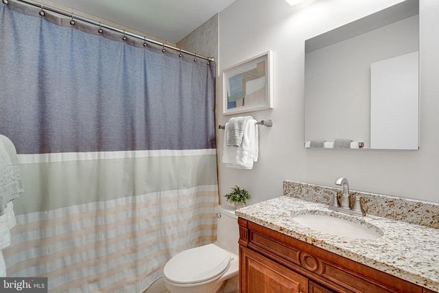 10000 EASTLAKE DR, Fairfax, VA 22032