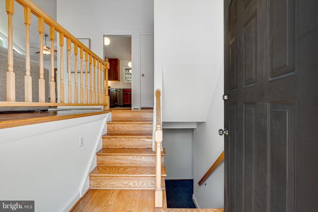 10000 EASTLAKE DR, Fairfax, VA 22032