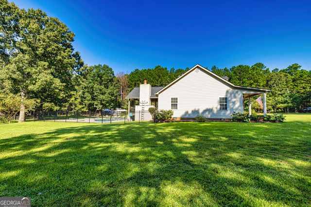 696 Highway 18 W, Barnesville, GA 30204