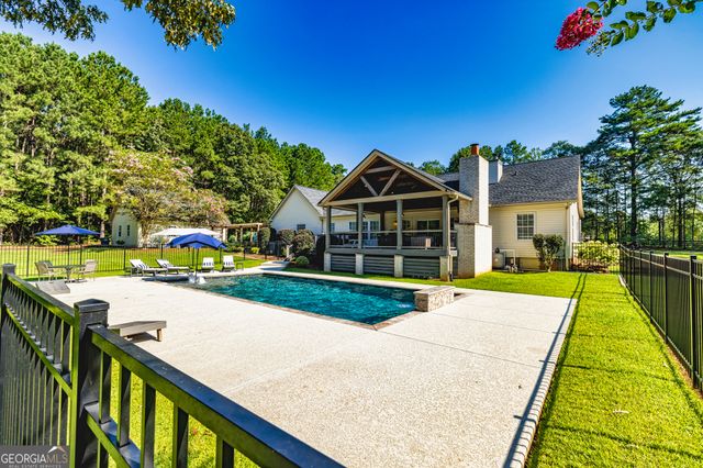 696 Highway 18 W, Barnesville, GA 30204