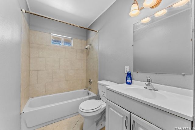 5035 Village Crest, San Antonio, TX 78218