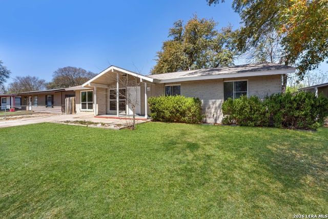 5035 Village Crest, San Antonio, TX 78218