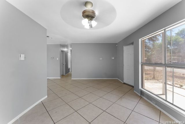 5035 Village Crest, San Antonio, TX 78218