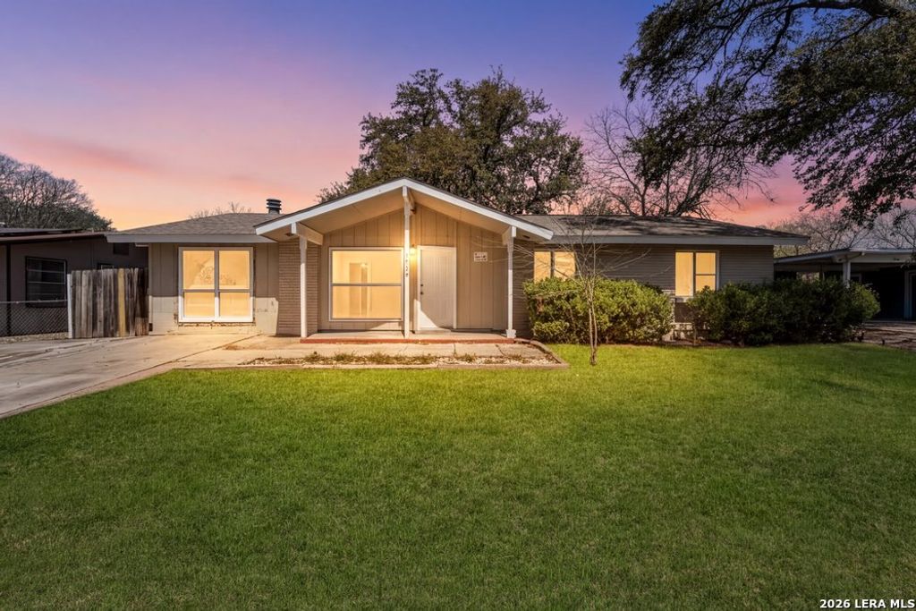 5035 Village Crest, San Antonio, TX 78218