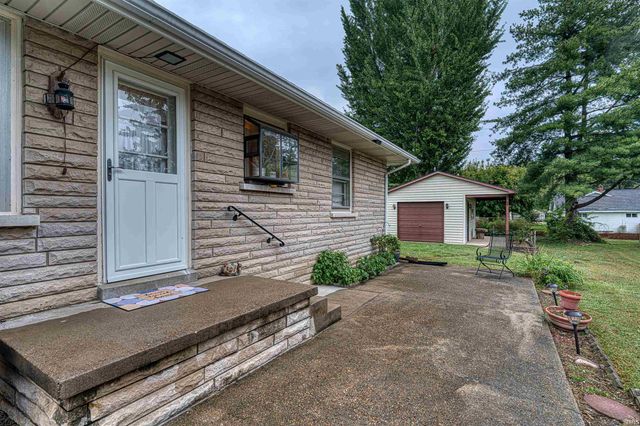 804 Irvin Avenue, Evansville, IN 47715