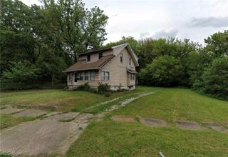 957 Bank Street, Akron, OH 44305