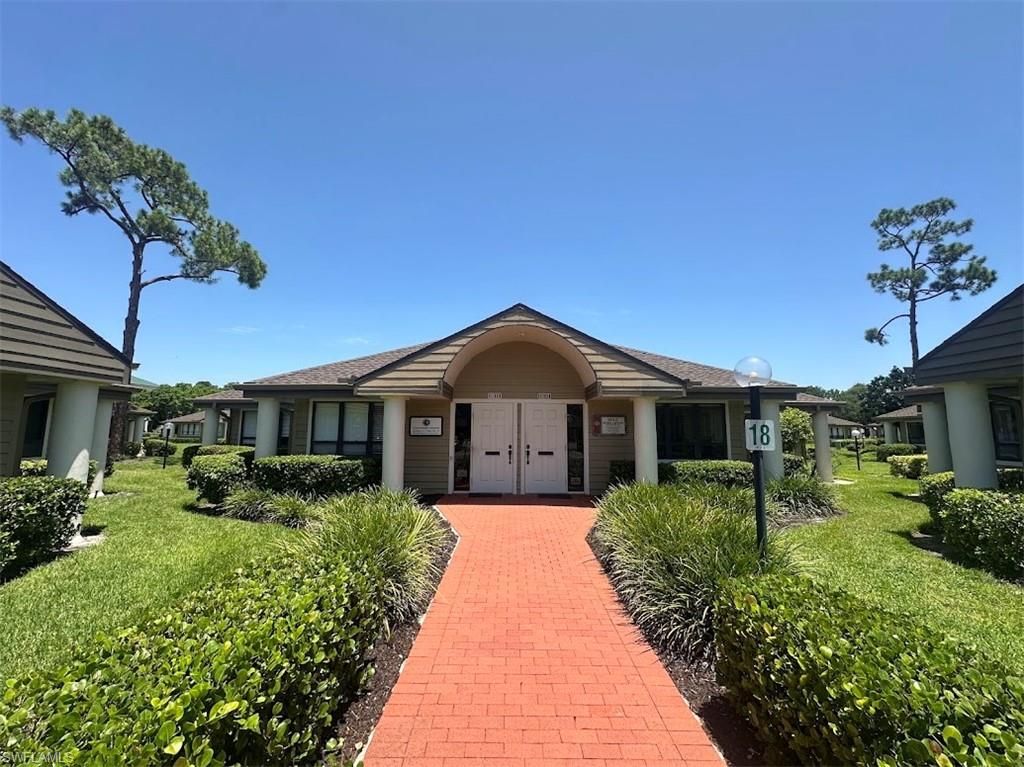12611/613 New Brittany BLVD, FORT MYERS, FL 33907 — exterior