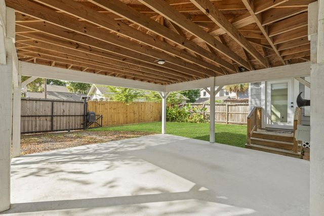 724 E 21st Street, Houston, TX 77008