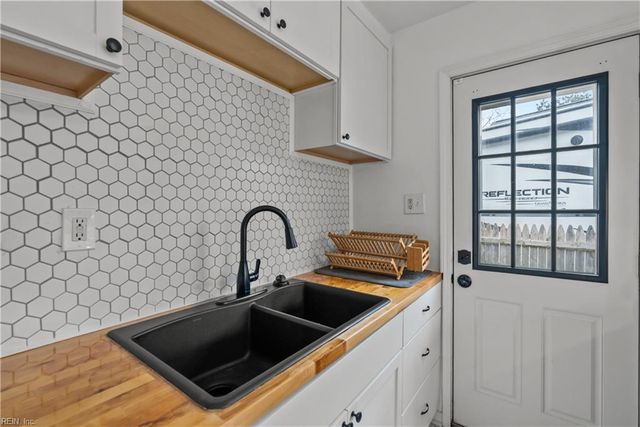 7811 Nesbitt DR, Norfolk, VA 23505