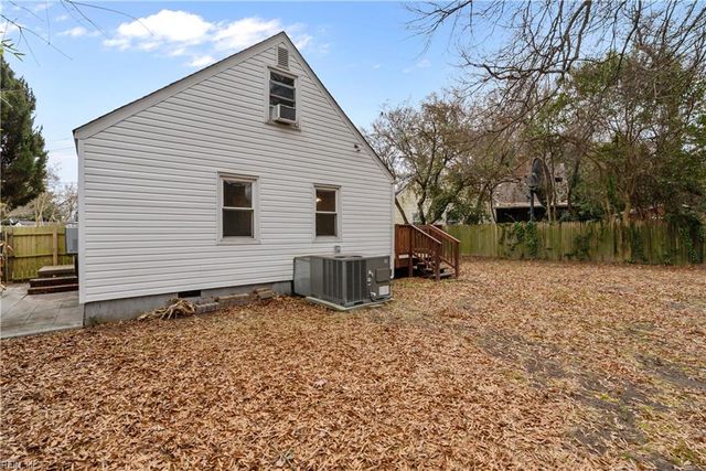 7811 Nesbitt DR, Norfolk, VA 23505