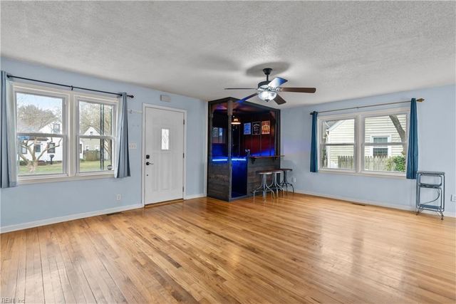 7811 Nesbitt DR, Norfolk, VA 23505