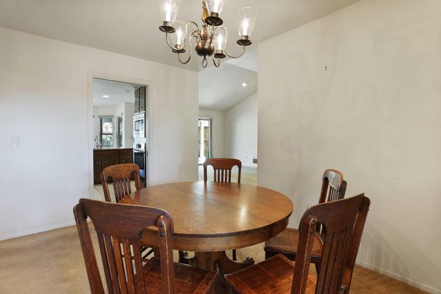 2131 Canyon Creek Dr, Stockton, CA 95207