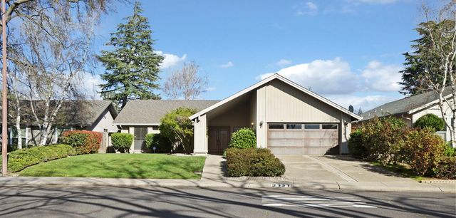2131 Canyon Creek Dr, Stockton, CA 95207
