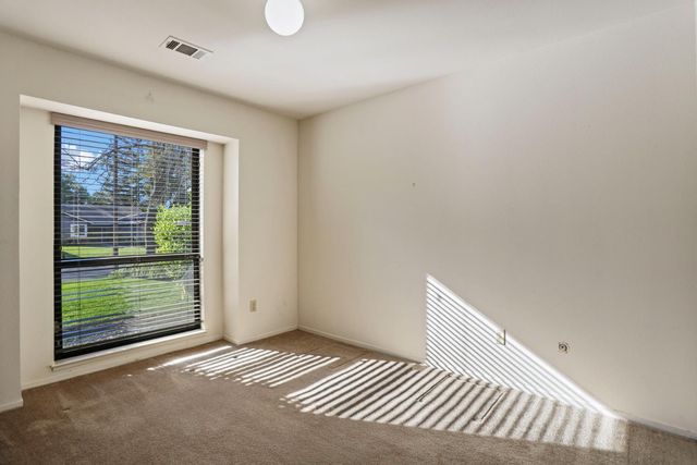 2131 Canyon Creek Dr, Stockton, CA 95207