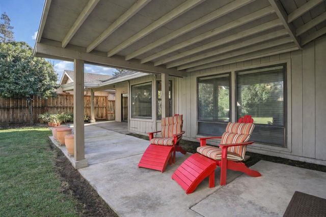 2131 Canyon Creek Dr, Stockton, CA 95207