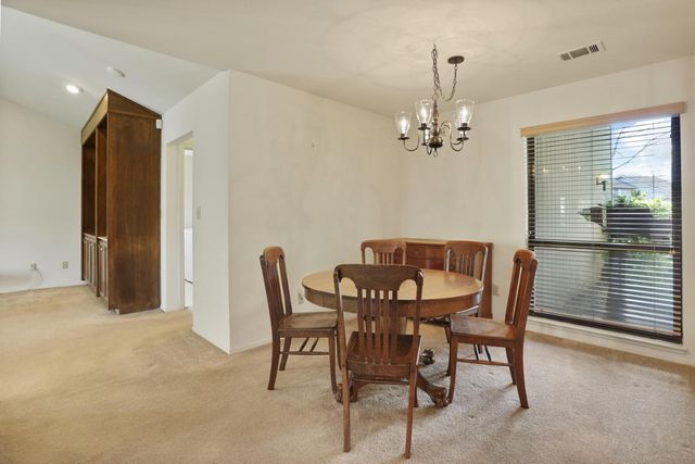 2131 Canyon Creek Dr, Stockton, CA 95207