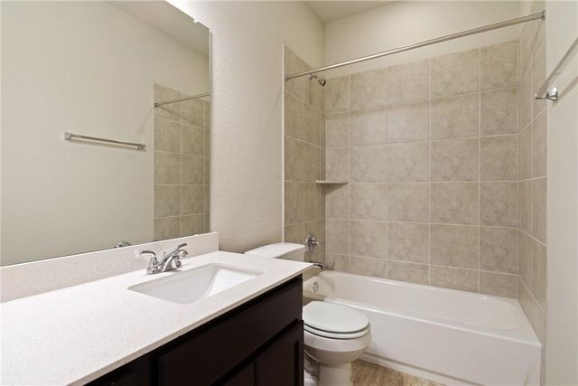 3704 Stillwood LN, Lago Vista, TX 78645