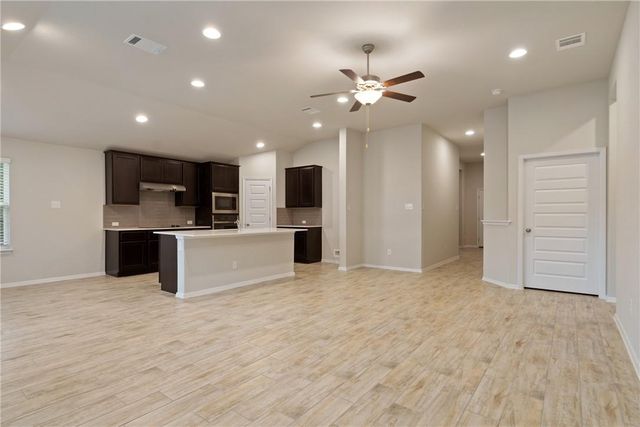 3704 Stillwood LN, Lago Vista, TX 78645